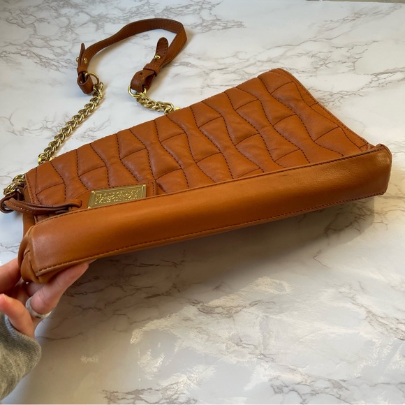 Badgley Mischka Quilted Brown Leather Shoulder Bag Flap Medium Sized Gold Chain - Picture 5 of 11